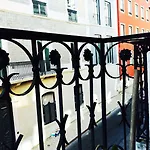 Secret & Charming Sao Bento Flat Appartamento Lisbona