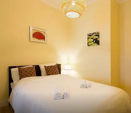 Lisbon Secret & Charming Sao Bento Flat Lisbon