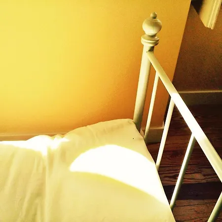 Apartment Lisbon Secret & Charming Sao Bento Flat *