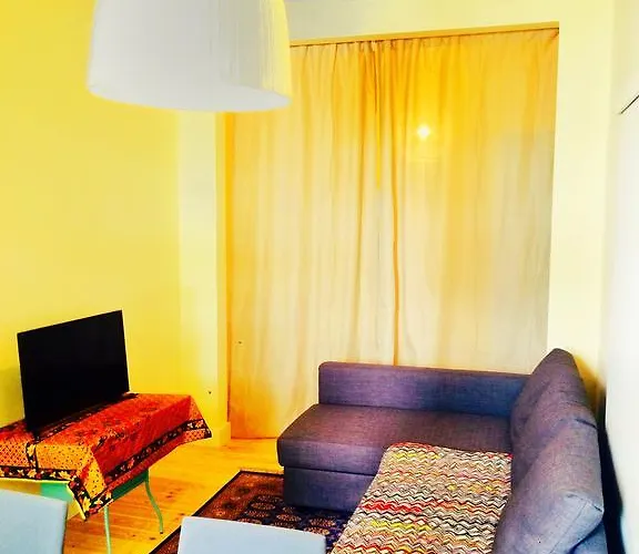 Secret & Charming Sao Bento Flat דירה *