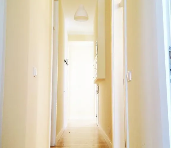 Lisbon Secret & Charming Sao Bento Flat Apartment