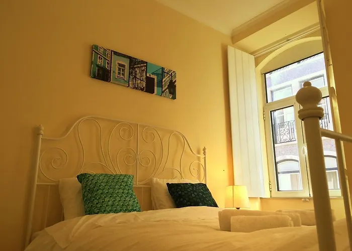 Secret & Charming Sao Bento Flat Lisbona